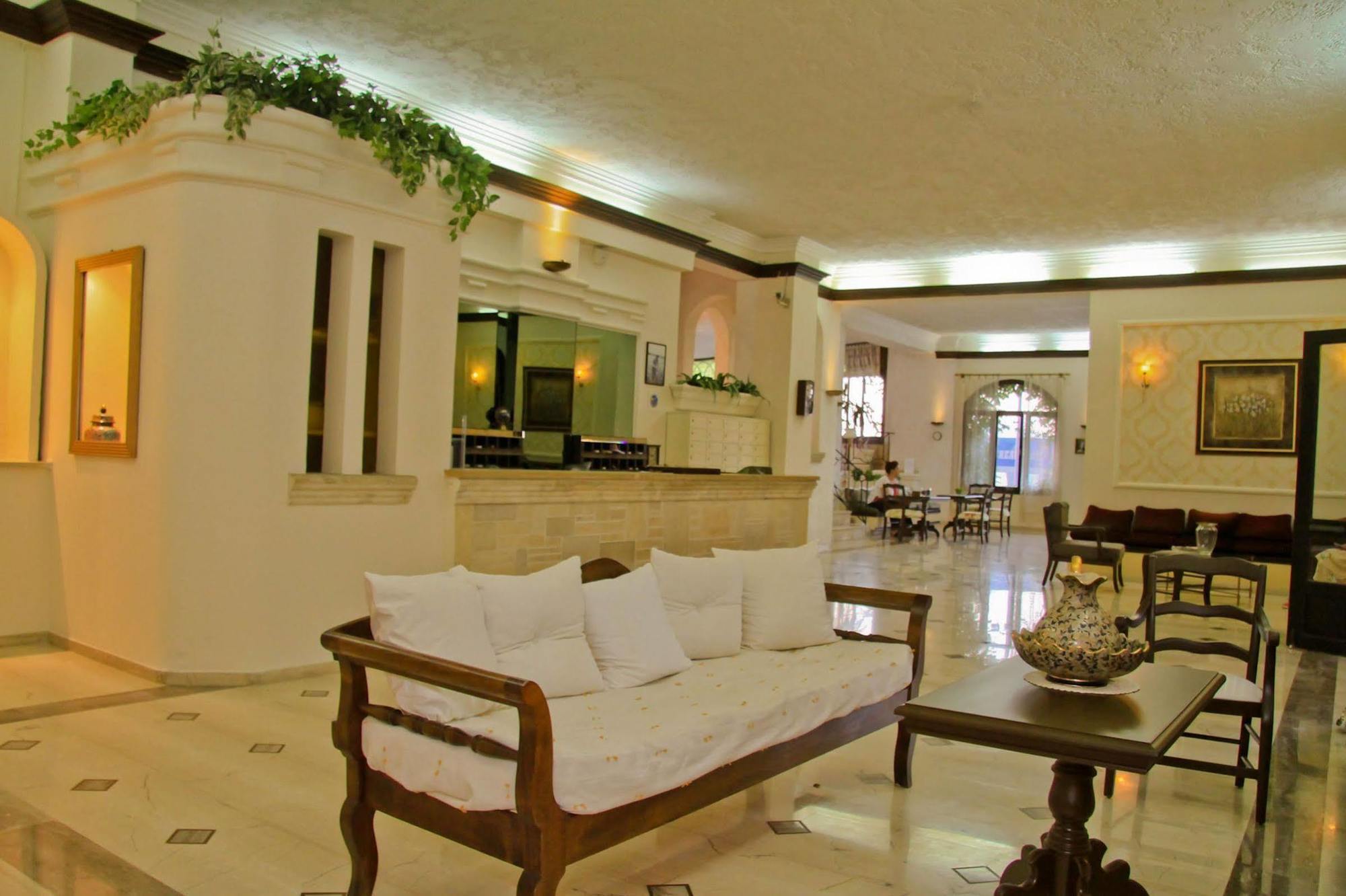 Azure Mare Hotel Chersonissos Buitenkant foto